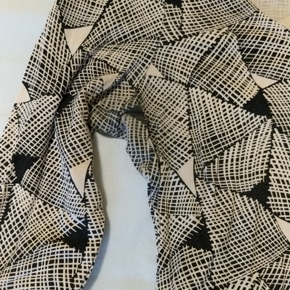 LK Bennett long sleeved shirt - Picture 4 of 9